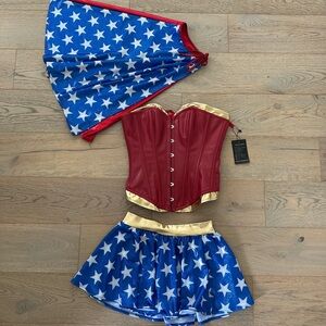 New Women’s Wonder Woman costume Medium